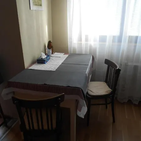 Maly Byt, S Balkonem A Finskou Saunou * زنويمو